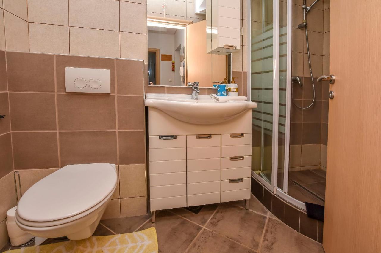 Apartments Silvana Рогозница Экстерьер фото