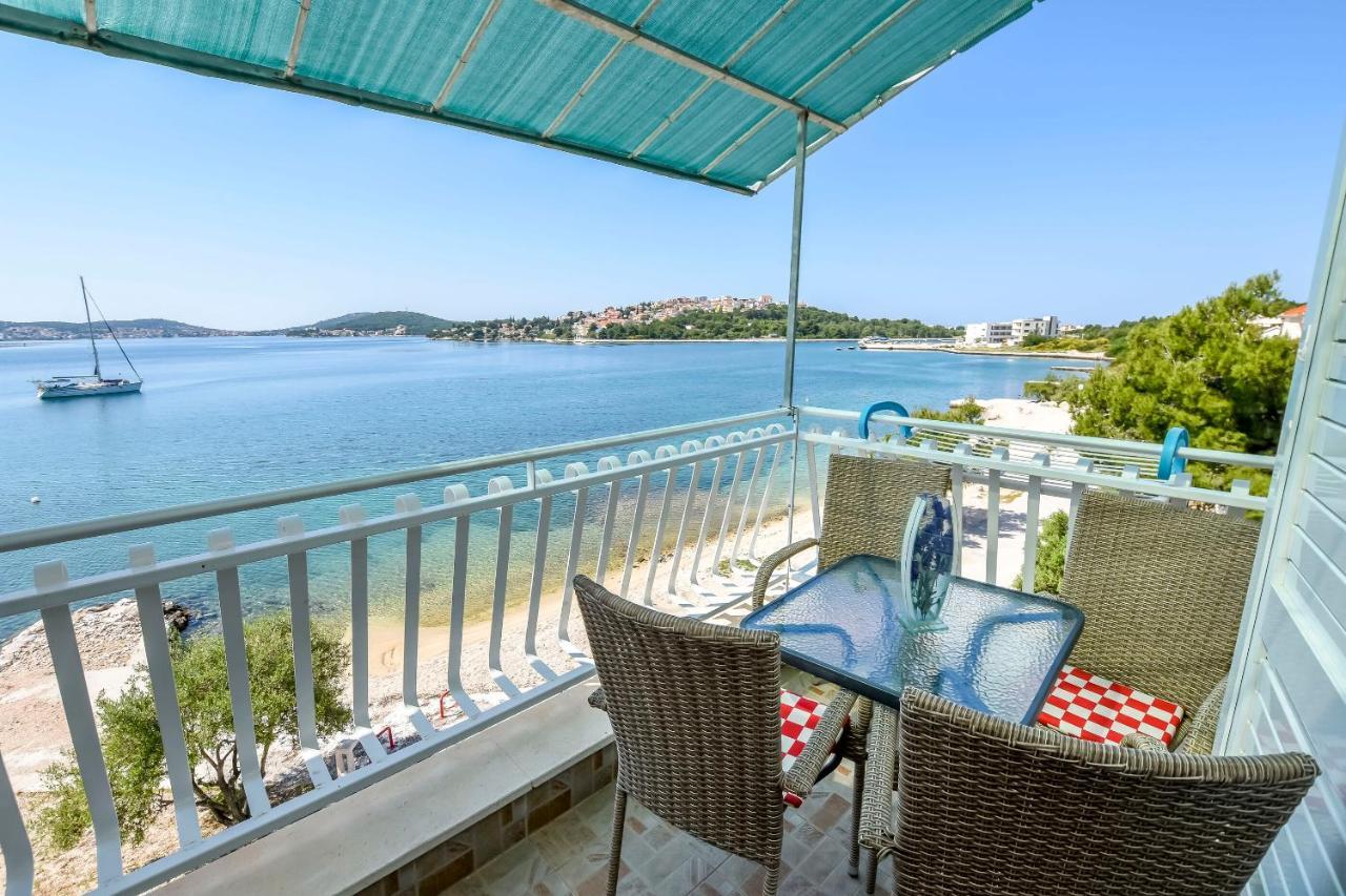 Apartments Silvana Рогозница Экстерьер фото